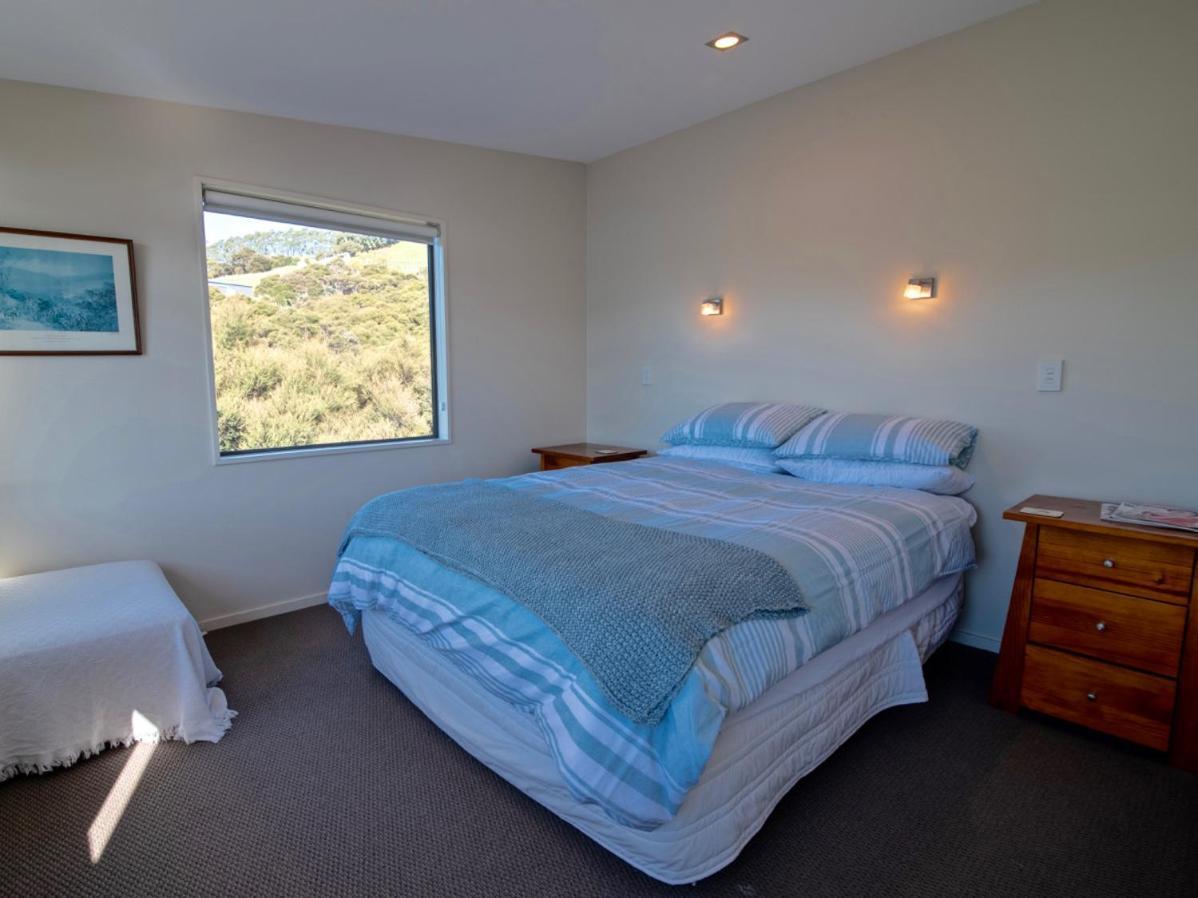 Kotare Point Paradise - Akaroa Holiday Home Bagian luar foto